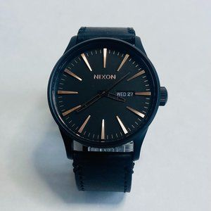 Nixon Sentry Leather 42 MM All Black-Rose Gold